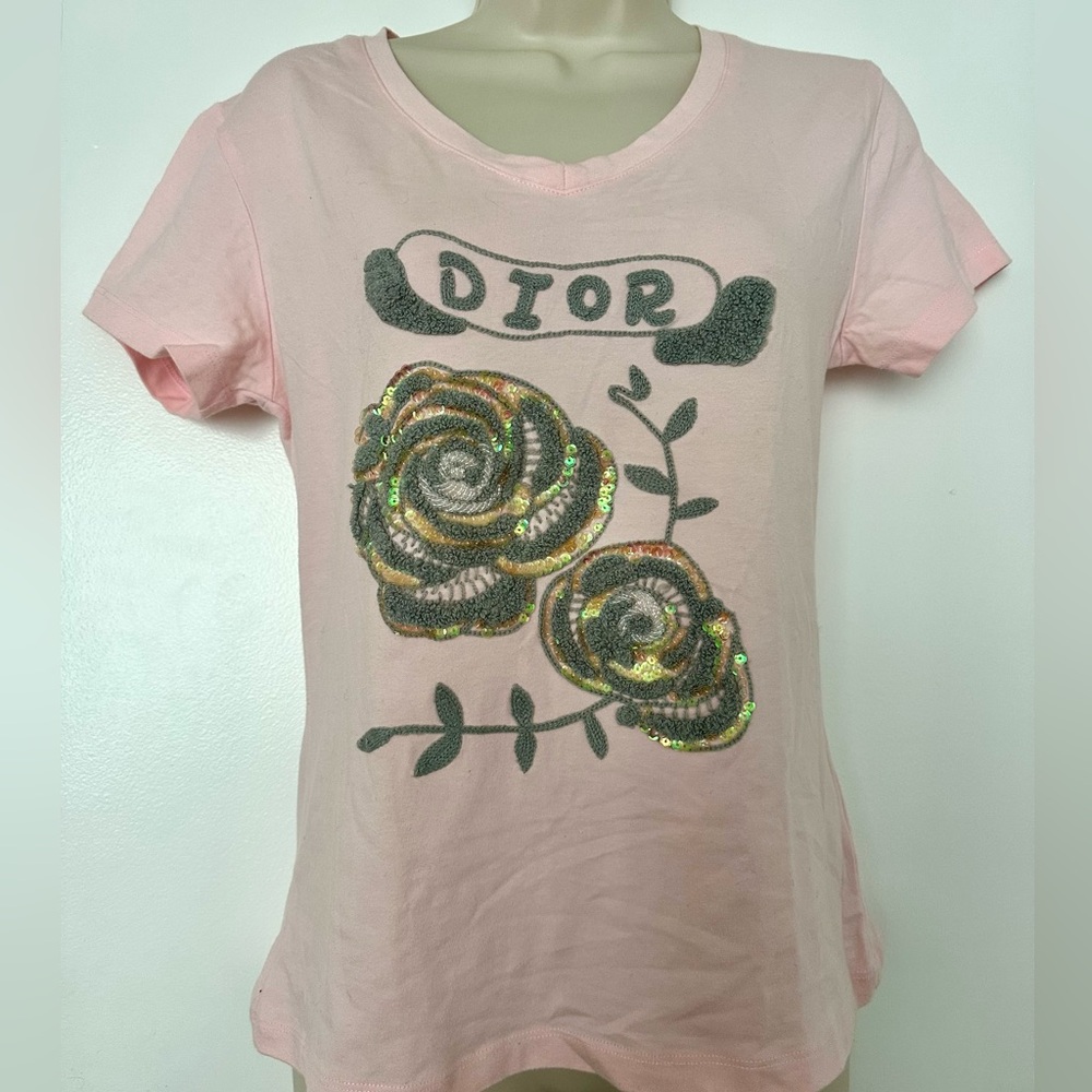 Dior Vintage Pink Tee with Sequined Rose Motif - Picture 3 of 14